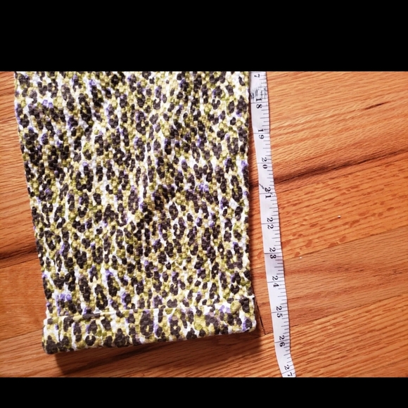J. Crew cafe capri green textured leopard print pants women's Sz 8 - Picture 5 of 6
